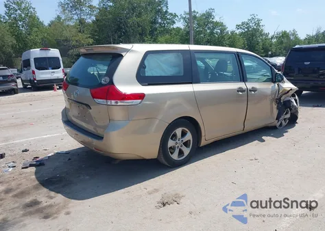 2013 Toyota Sienna L V6 7 Passenger z USA, uszkodzony, nr VIN 5TDZK3DC3DS321573